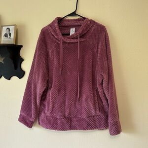 Plush Textured Hoodie in Mauve